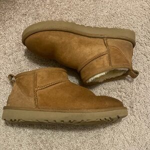 UGG Ultra Minis 🤍🧸